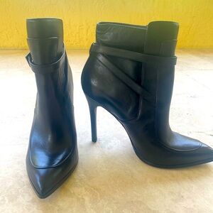 Pour La Victoire Ankle Boots